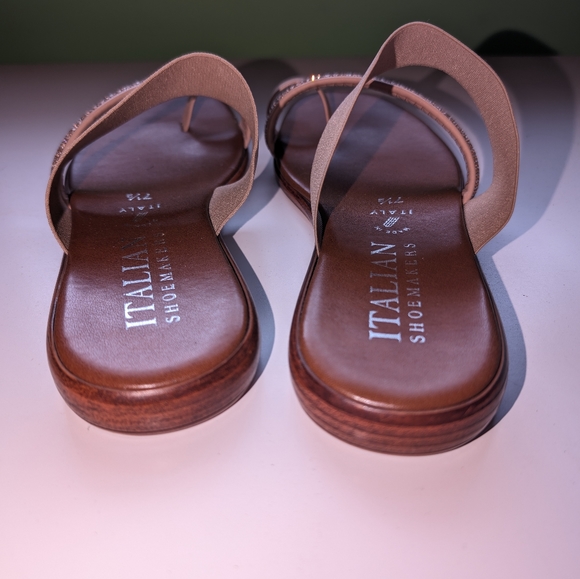 Women's Sandals - Picture 2 of 6